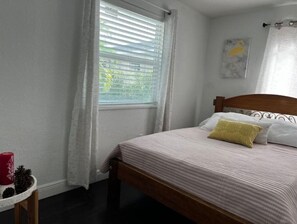 1 bedroom - Spacious Apartment Central Located (Hialeah)