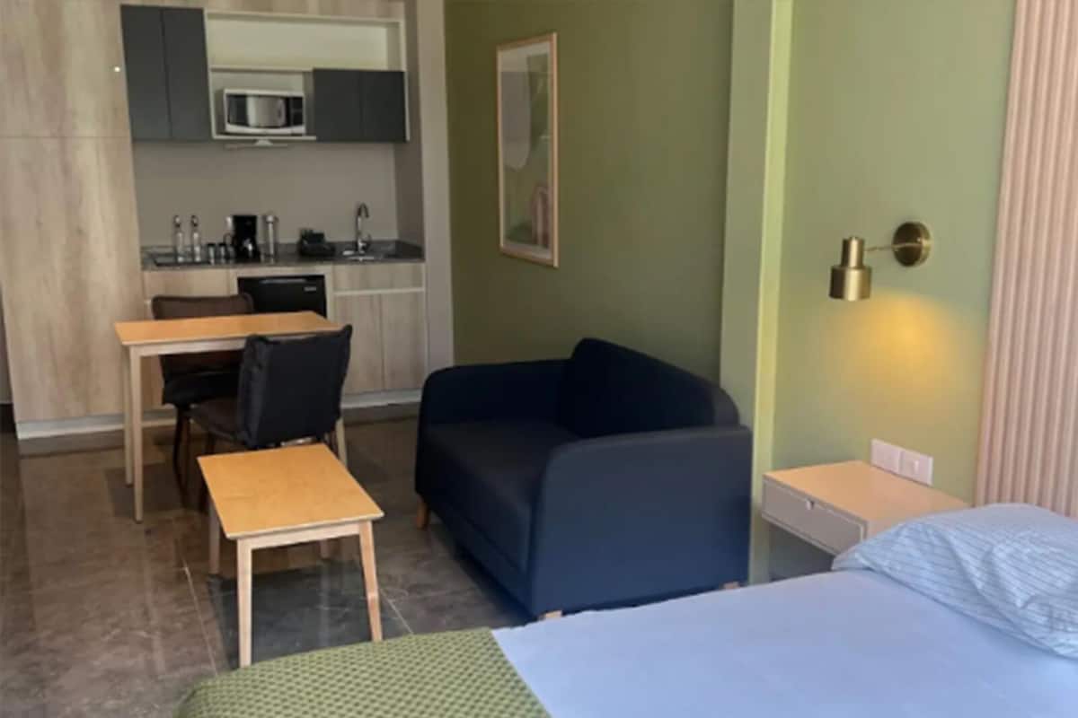 舒適公寓 | 遮光窗簾/窗簾、熨斗/熨衫板、免費 Wi-Fi、床單