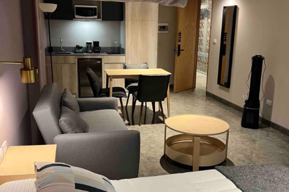 舒適公寓 | 遮光窗簾/窗簾、熨斗/熨衫板、免費 Wi-Fi、床單