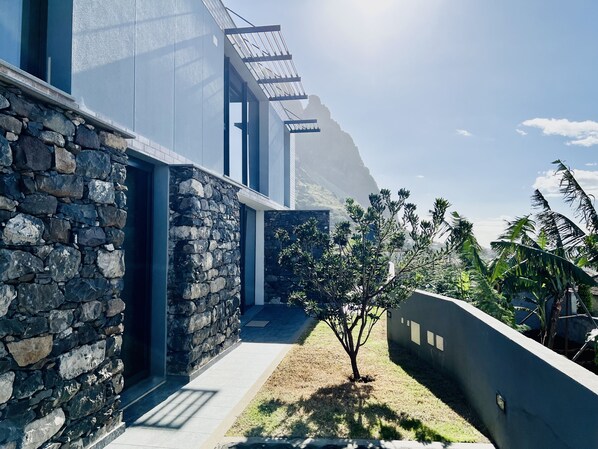 Terrace/patio - Haus am Meer by Your Madeira Rentals (Paúl do Mar)