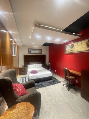 1 bedroom, desk, WiFi, bed sheets