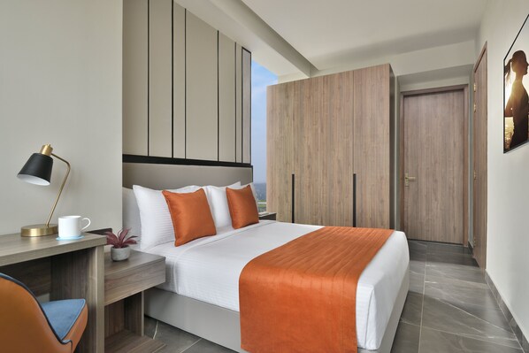 Habitación Premier, 2 habitaciones | Ropa de cama de alta calidad, edredones de plumas, minibar y caja fuerte