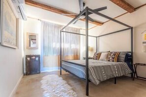 4 camere, Wi-Fi, lenzuola