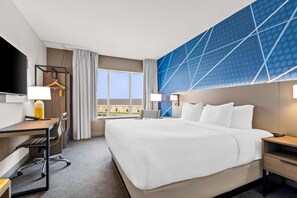 Standard Room, 1 King Bed, Non Smoking