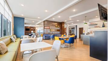 Free daily full breakfast