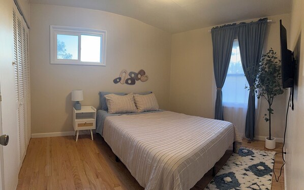 2 bedrooms, WiFi, bed sheets