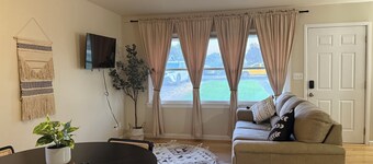 La Cozy Casita! where you'll stay like you're at home!