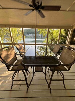 Outdoor dining - Warluskee Luxury Lakefront Cottage w/ Hot Tub
(Waleska)