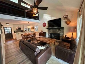 TV - Warluskee Luxury Lakefront Cottage w/ Hot Tub

 (Waleska)