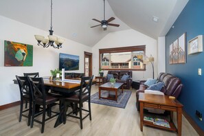 TV connectée, cheminée