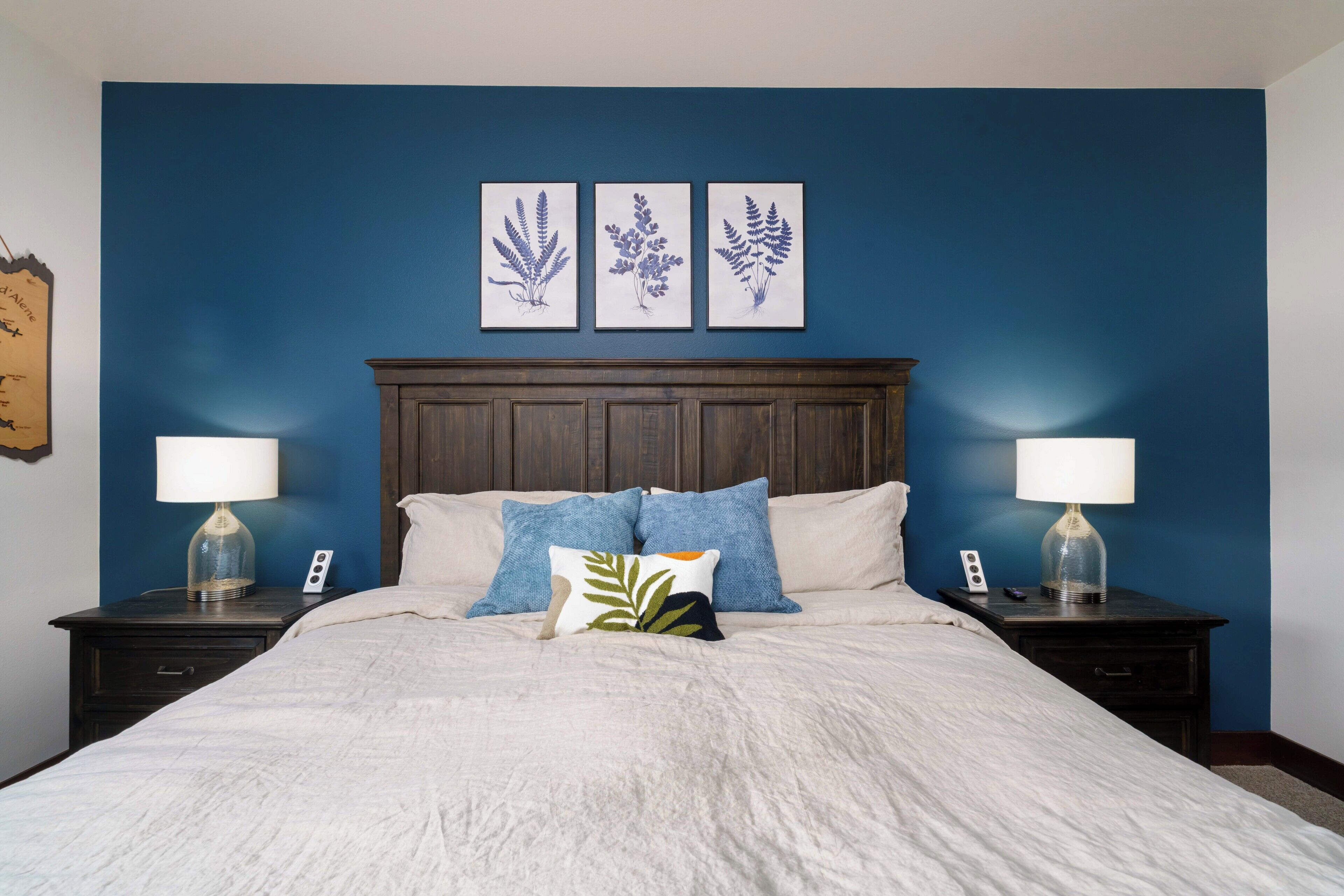 2 bedrooms, iron/ironing board, travel crib, free WiFi