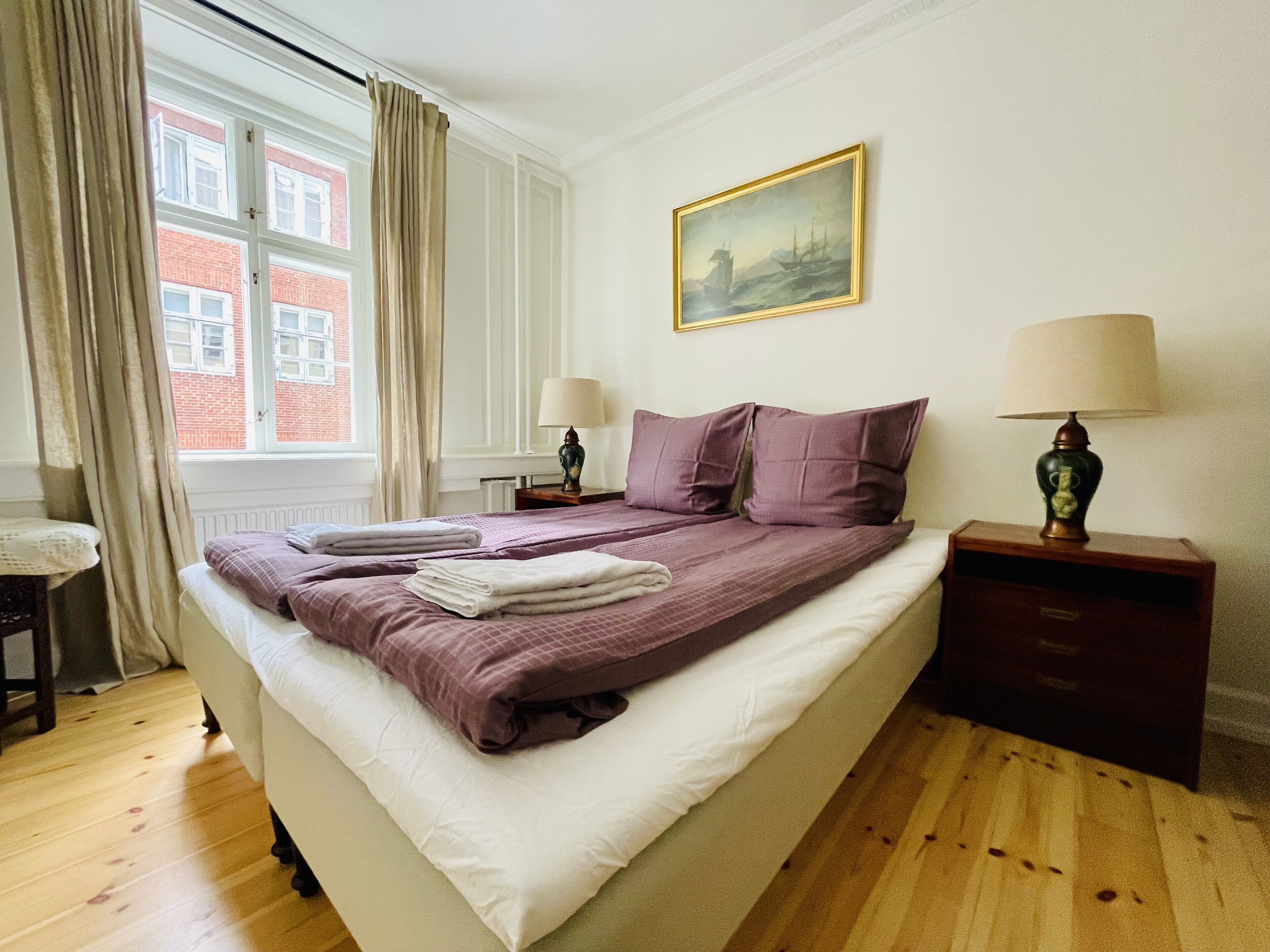 2 多间卧室、熨斗/熨衣板、免费 WiFi、床单