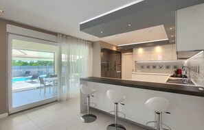 Frigorifero, lavastoviglie, macchina per tè/caffè