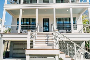 Exterior detail - New Edisto Home, Gorgeous views from 4 sundecks (Edisto Island)