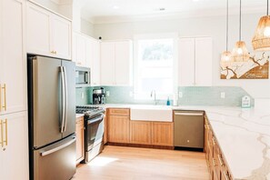 Fridge, microwave, oven, stovetop - New Edisto Home, Gorgeous views from 4 sundecks (Edisto Island)