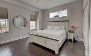4 bedrooms, travel cot, WiFi, wheelchair access
