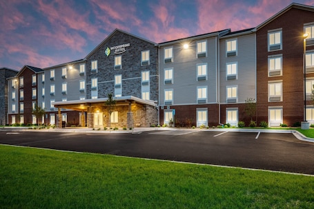 Woodspring Suites Downers Grove - Chicago