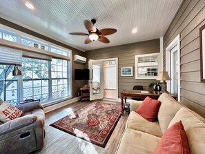 Smart TV, books, offices - Panoramic Ocean View ☀️ Near Beach | Family Friendly | Saltwater Pool ☀️ Barbie Bathroom! (Santa Rosa Beach)