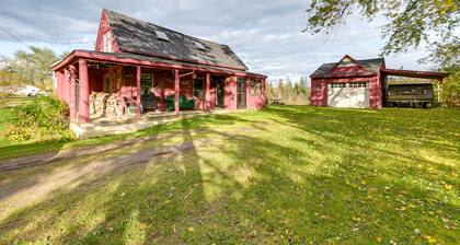 Peaceful Oakfield Cabin on Mattawamkeag River!