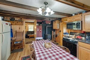 Cookware/dishes/utensils - Peaceful Oakfield Cabin on Mattawamkeag River! (Oakfield)