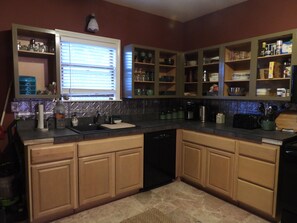 Fridge, microwave, oven, stovetop - Close to trails! Cozy home base for your snowmobile adventures.  (Millinocket)