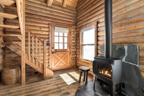 Cabaña, 2 habitaciones, vistas a la montaña, junto a la montaña | Sábanas italianas Frette y ropa de cama de alta calidad