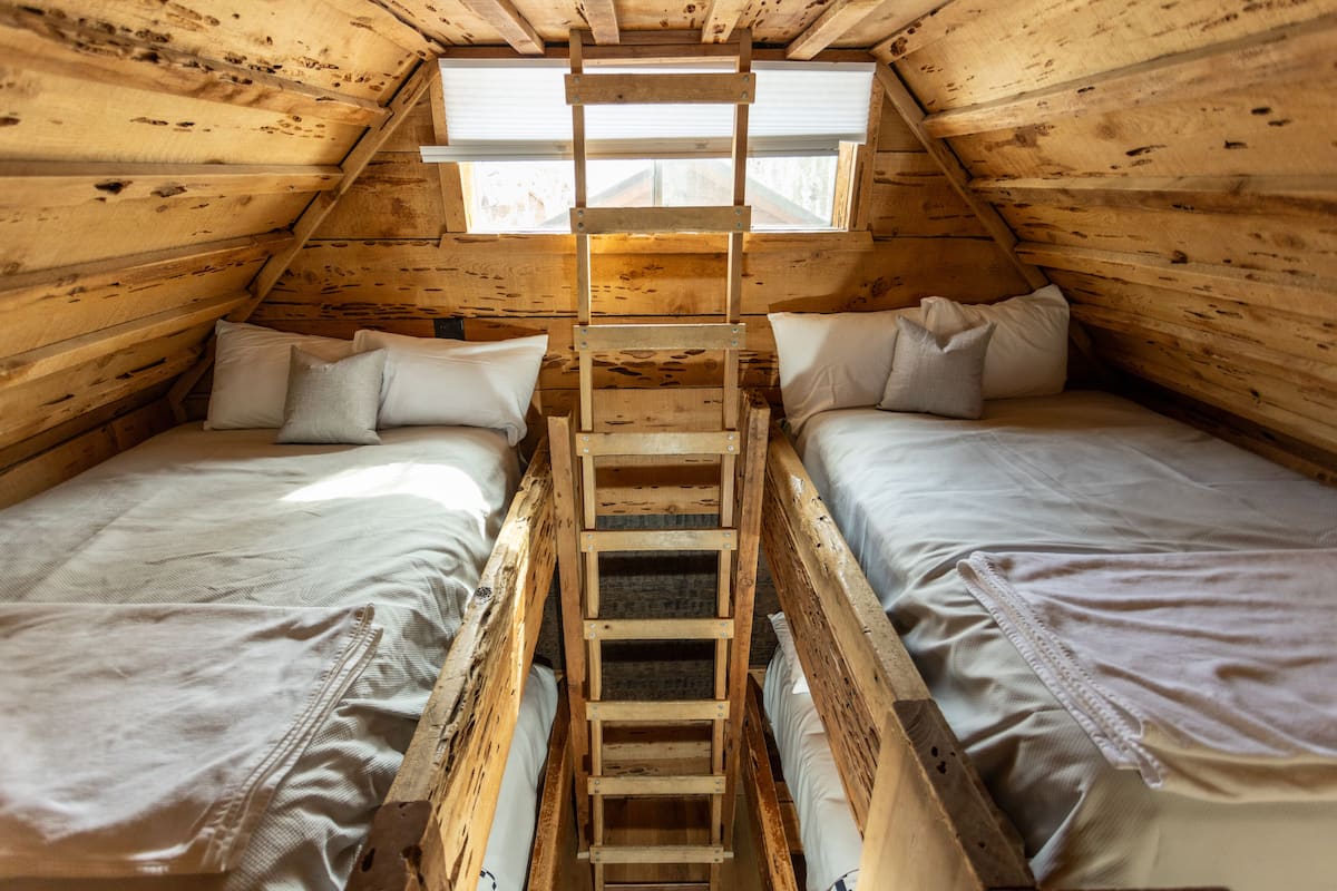 Basic Cabin, Multiple Beds, Non Smoking, Pets Allowed | Frette Italian sheets, premium bedding, down comforters