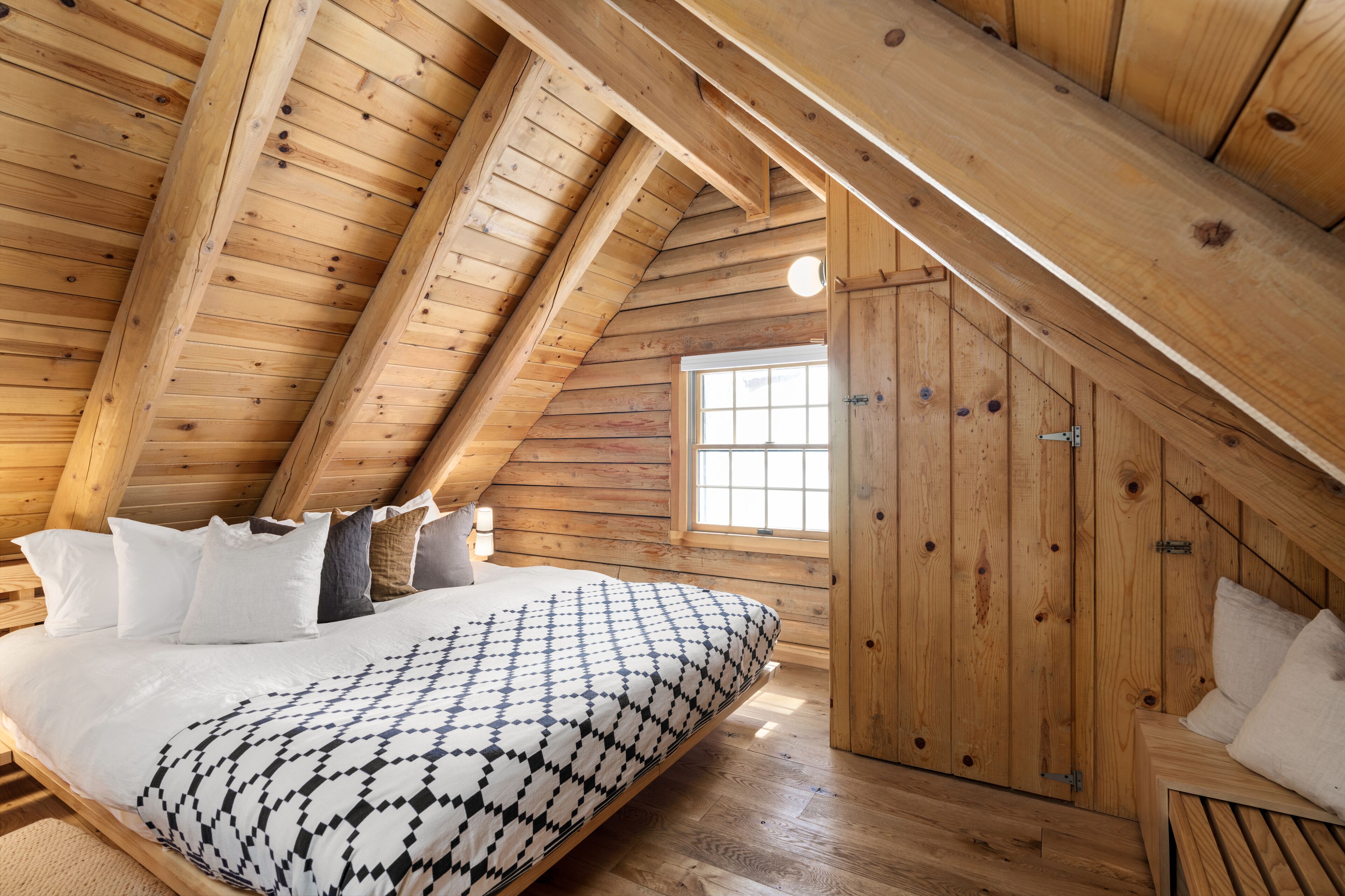 Cabin, 2 Bedrooms, Resort View | Frette Italian sheets, premium bedding, down comforters