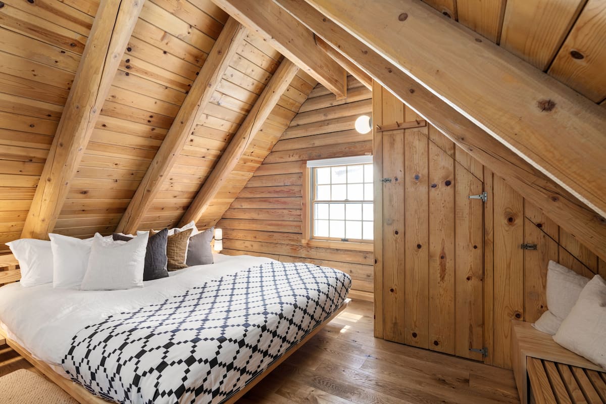 Cabin, 2 Bedrooms, Resort View | Frette Italian sheets, premium bedding, down comforters