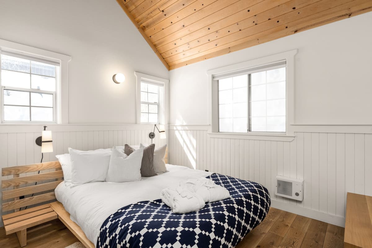 Family Cabin, Multiple Beds, Microwave | Frette Italian sheets, premium bedding, down comforters