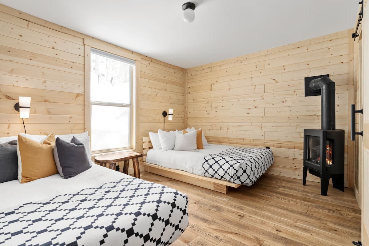 Basic Cabin, 2 Katil Kelamin (Double), Non Smoking, Bathtub | Cadar Frette Itali, peralatan tempat tidur premium, gebar bulu kapas