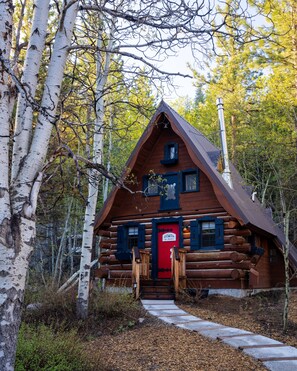 Cabaña romántica | Sábanas italianas Frette y ropa de cama de alta calidad