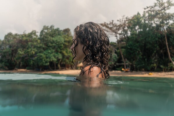 Private beach, white sand, beach umbrellas, snorkeling - Koh Ta Kiev Island Resort (Koh Ta Kiev Island)