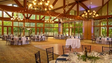 Banquet hall
