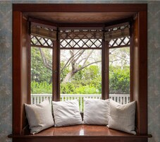 Room, 1 Queen Bed, Fireplace | Memory foam beds, individually decorated, individually furnished