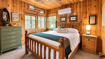 3 Schlafzimmer, Schreibtisch, Bügeleisen/Bügelbrett, Reisekinderbett