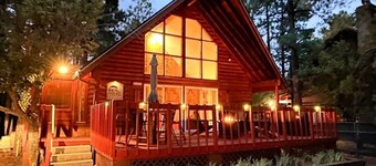 A-Frame | King • Fenced Yard • Firepit • Deck • Tall Pines