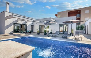 Beheizter Pool