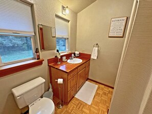 Handtücher, Seife, Toilettenpapier