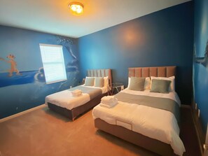 12 chambres, coffre-fort, fer et planche à repasser