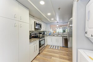 Room - Island Time-private Beach Access-heated Pool-water Views (Bradenton Beach)