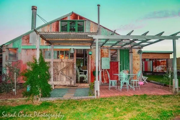 A funky cosy cottage that sleeps 5 comfortably.