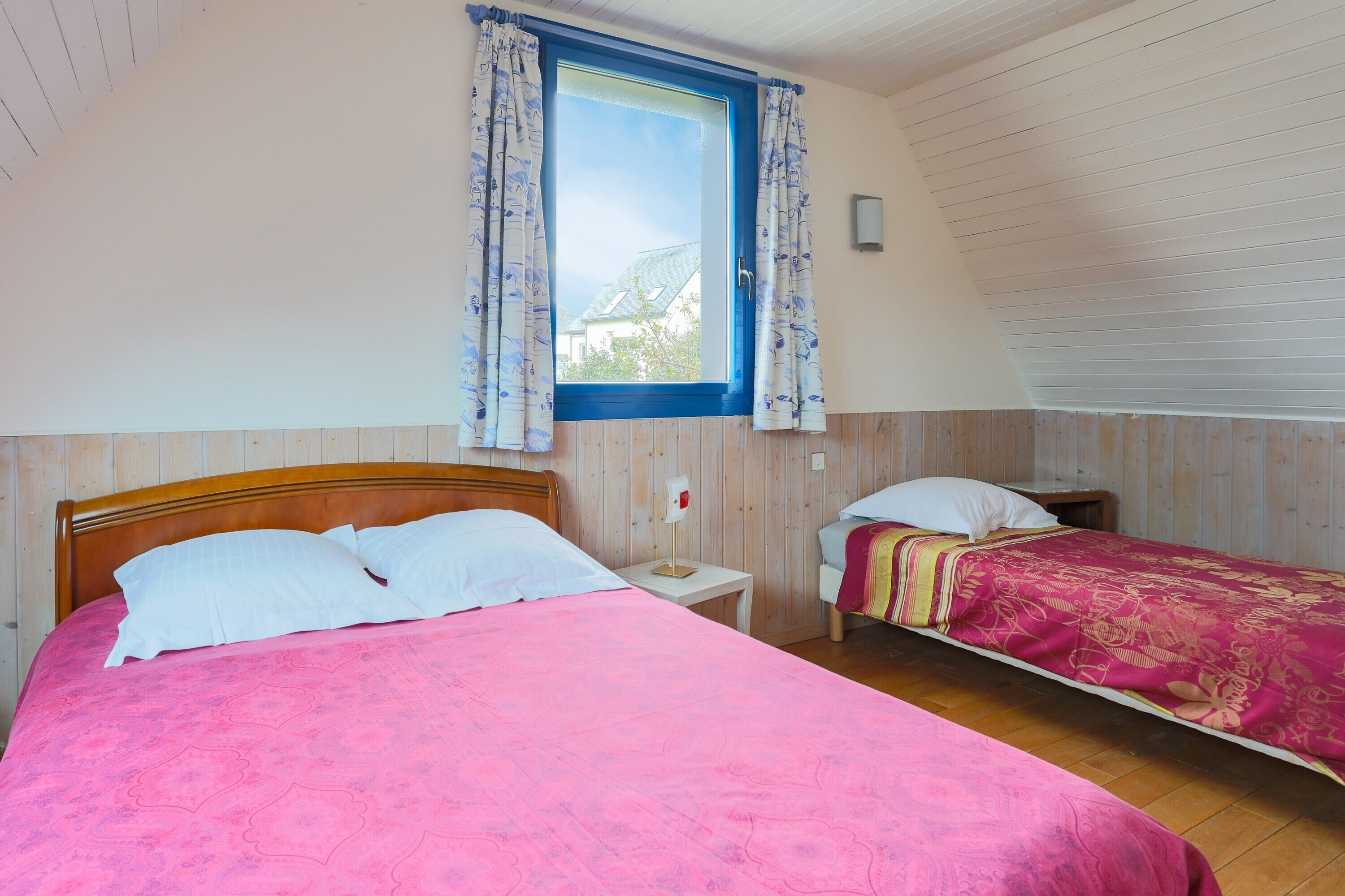 4 chambres, fer et planche à repasser, Wi-Fi gratuit, draps fournis