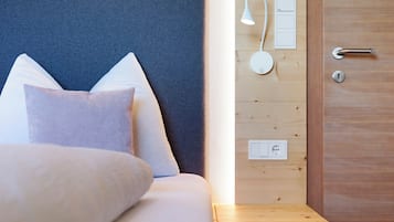 2 多间卧室、免费 WiFi、床单