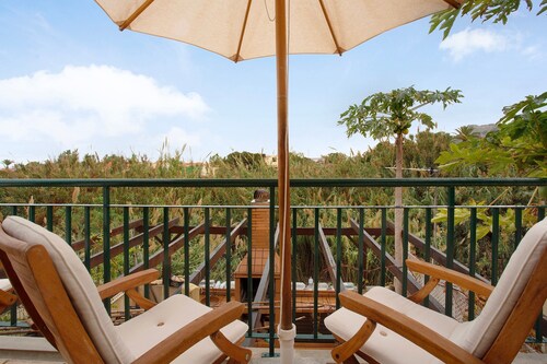 Ferienhaus "Energia Dourada" mit Meerblick, privater Terrasse und WLAN