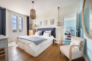 6 bedrooms, iron/ironing board, free WiFi, bed sheets - Holiday Home 'Les Hortensias Baie De La Baule' with Sea View (Pornichet)