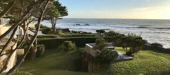 Holiday Home 'Maison De Maître - Baie De La Baule' with Sea View, Private Terrace and Wi-Fi