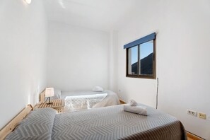 3 bedrooms, free WiFi, bed sheets