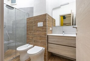Regadera y bidet