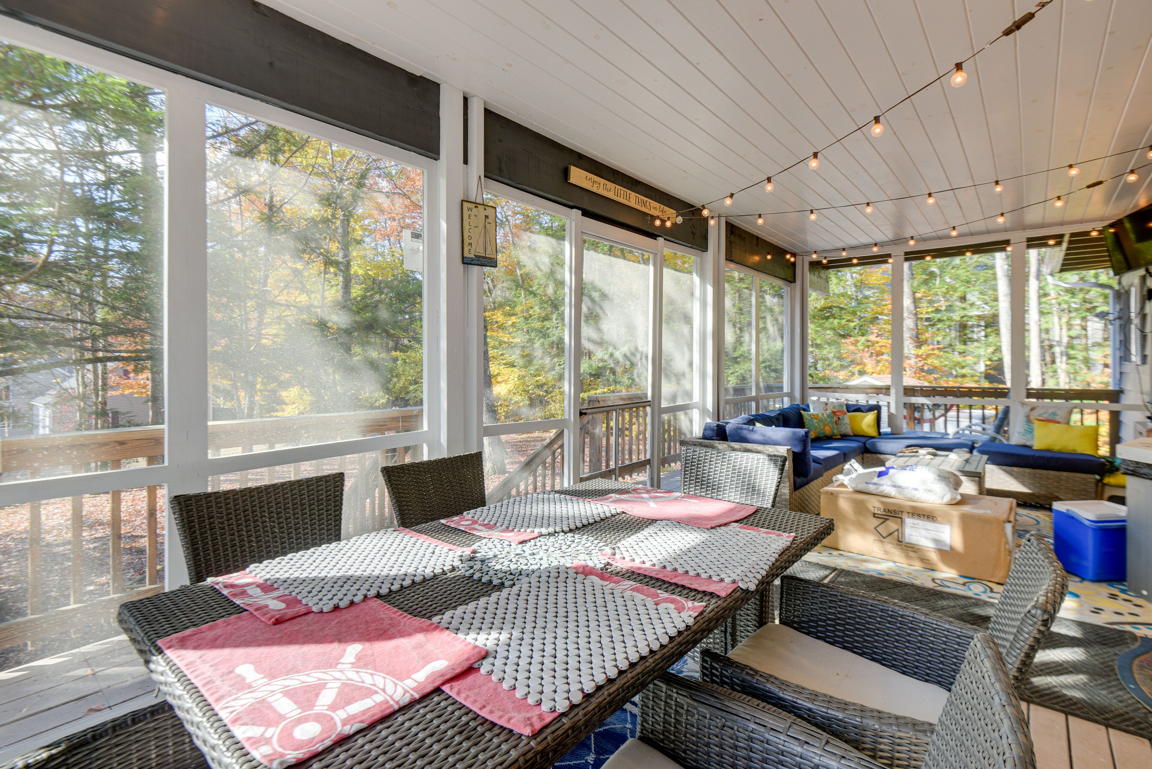 Ossipee Lake Retreat ~ 7 Mi to King Pine Ski Area!